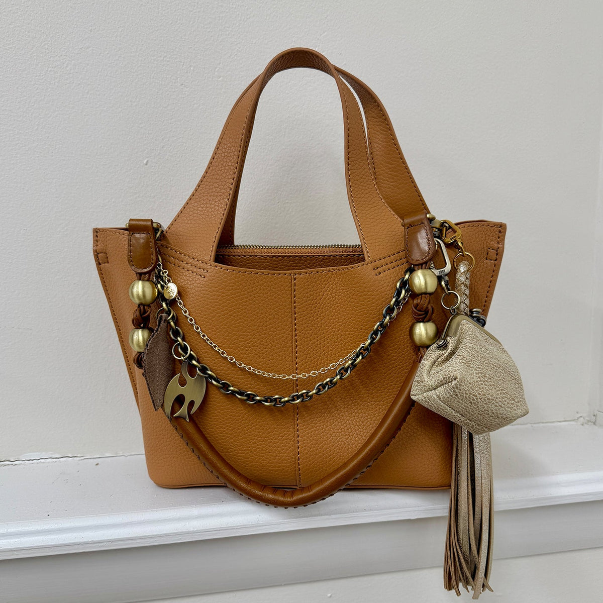 Tamborine Strap in Polished Leather - Truffle | HOBO