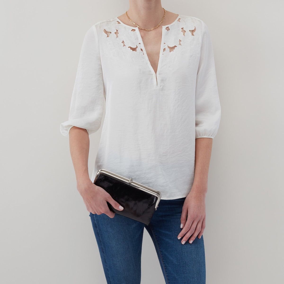 Lauren Clutch-Wallet In Polished Leather - Natural | HOBO