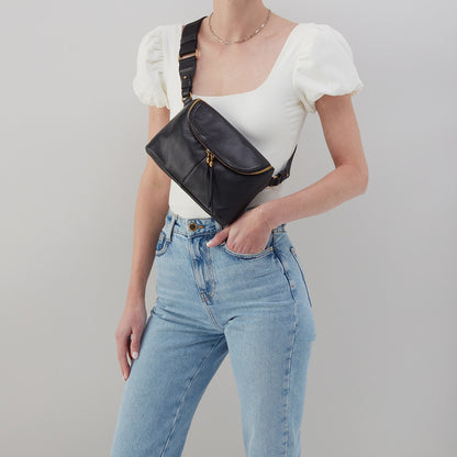 Fern Large Belt Bag In Pebbled Leather - Warm Honey | HOBO