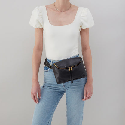 Fern Large Belt Bag In Pebbled Leather - Warm Honey | HOBO