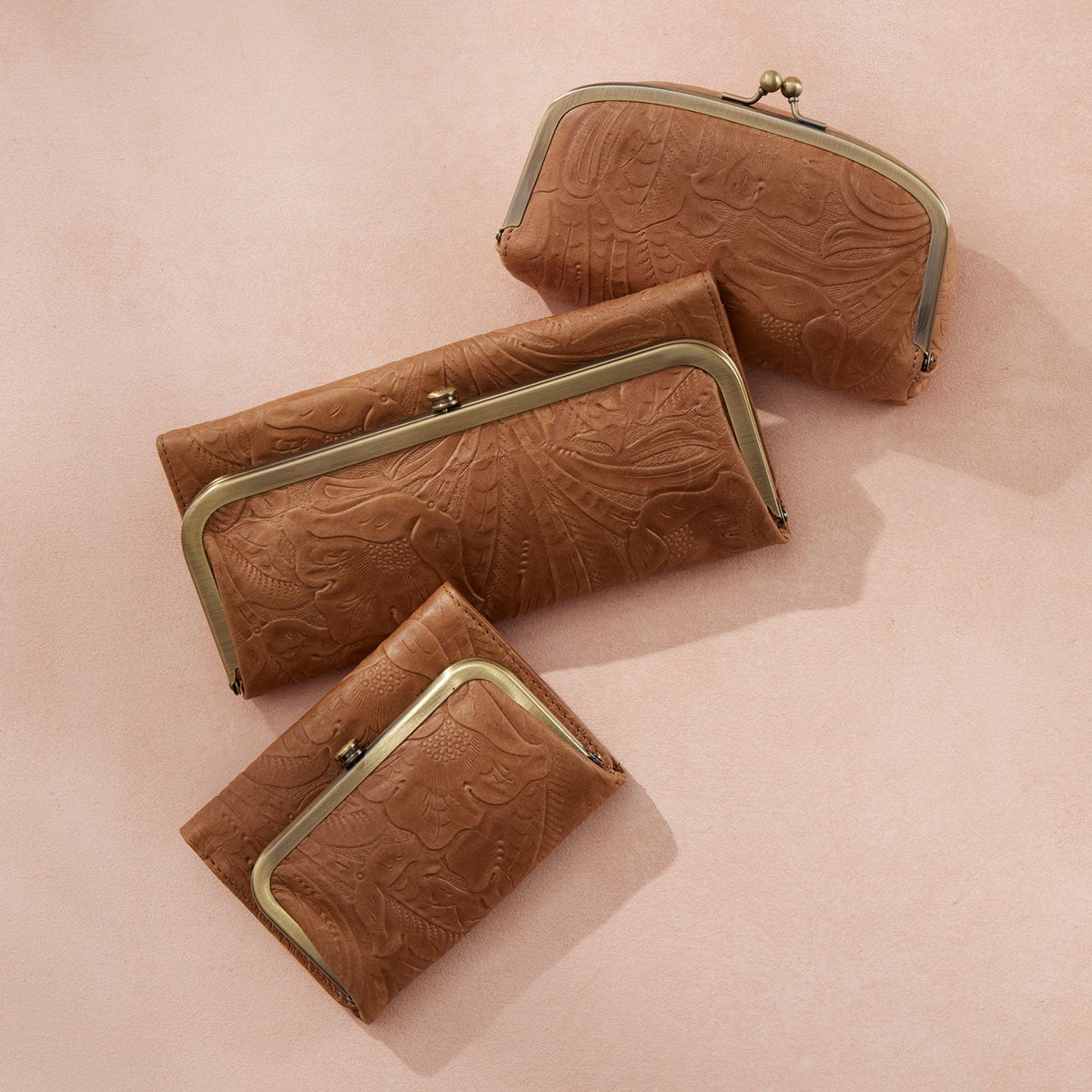 Robin Compact Wallet In Tooled Embossed Leather - Saddle Tooled Emboss | HOBO